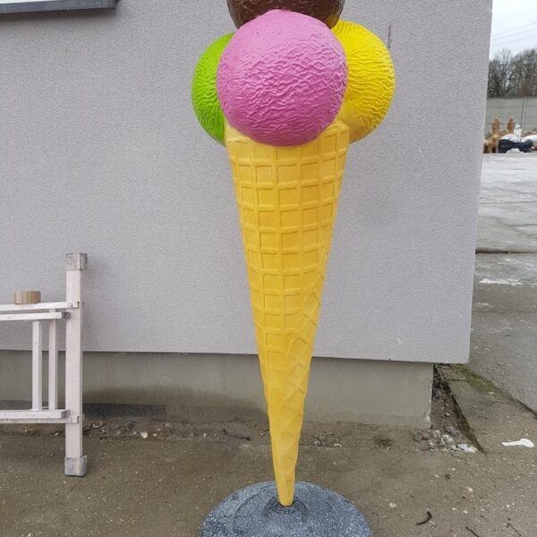 Werbefigur /  Gastronomie   -  Eis in XXL  -  175 cm  - Eiswaffel