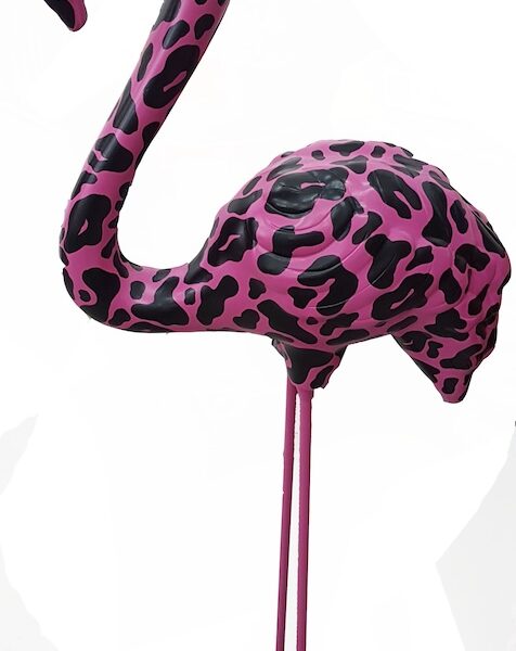 Flamingo mit Metallbeinen -  Pop Art - Designer Hochglanz