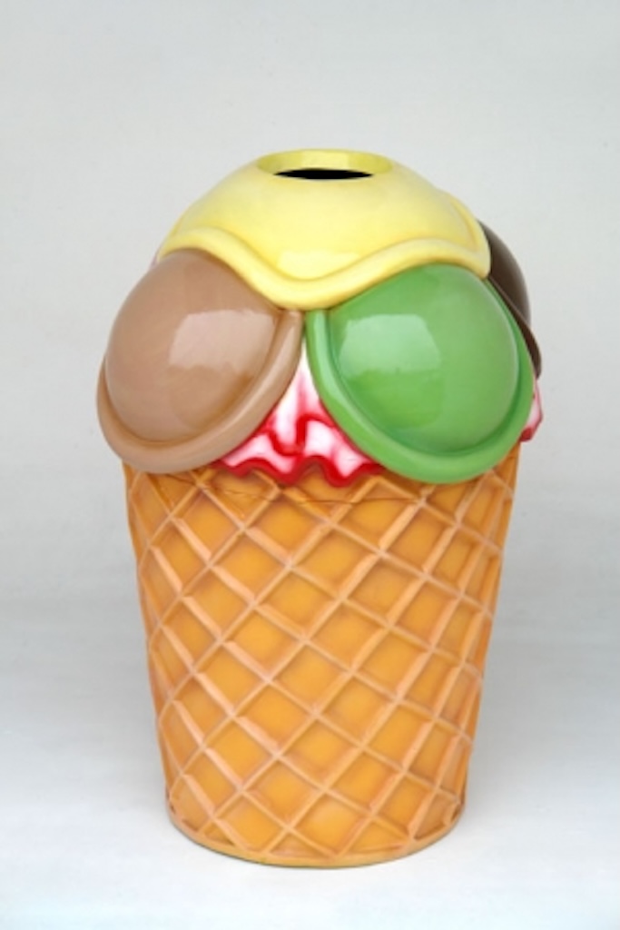 Werbefigur / Gastronomie - Eis in XL - 105 cm - Mülleimer - Eiswaffel