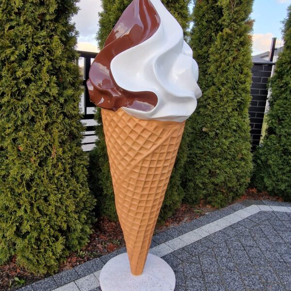 Werbefigur /  Gastronomie   -  Eis in XXL  -  195 cm  -  Eiswaffel